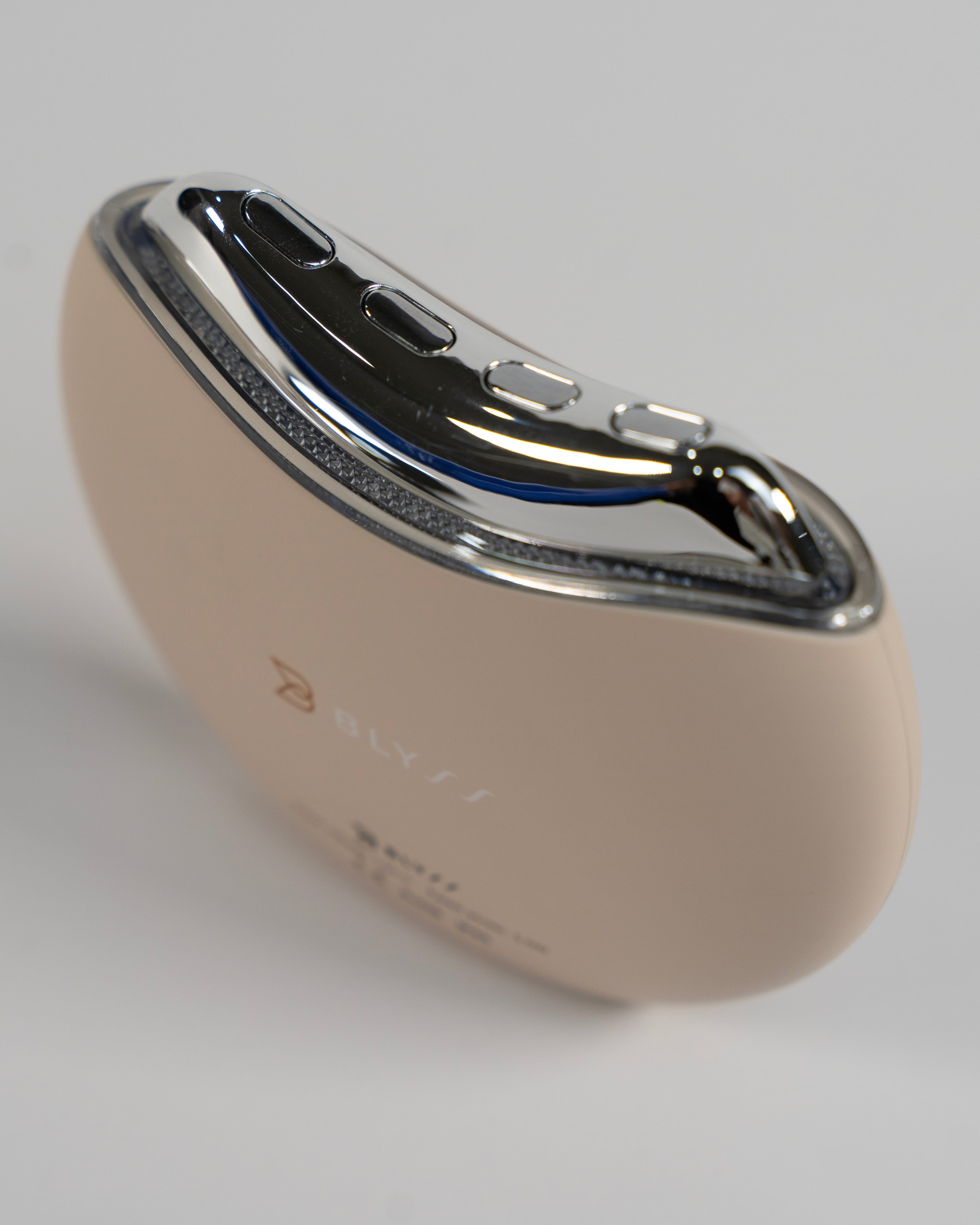 Blyss Aria — Radio Frequency Neck & Face Lifting Device 199€
